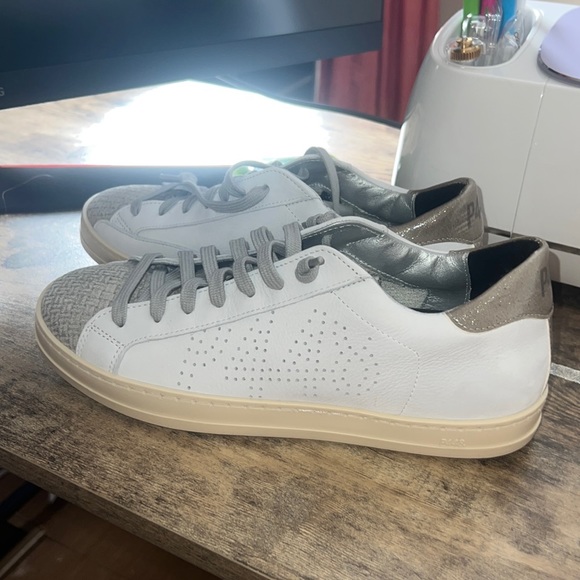 Brand new p448 shoes! Not worn. So comfortable and easy to style. - Picture 1 of 4